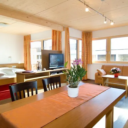 Marienberg Aparthotel 4*